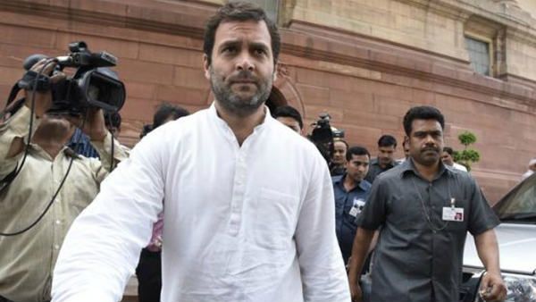 लोकसभा में कांग्रेस सांसदों के साथ इसलिए राहुल गांधी ने भी की नारेबाजी