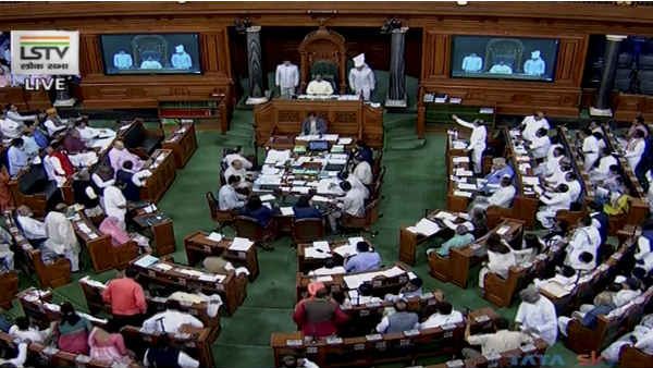 17वीं लोकसभा में बना ये 'रिकॉर्ड', 100 सांसदों ने की भागीदारी