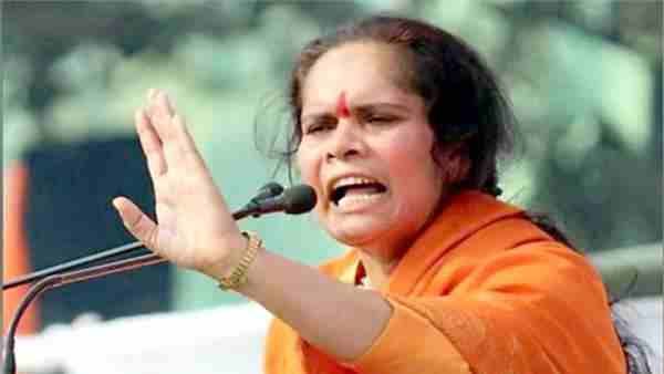 भड़काऊ बयान देने पर साध्वी प्राची के खिलाफ केस दर्ज, मुस्लिमों को लेकर कही थी ये बात