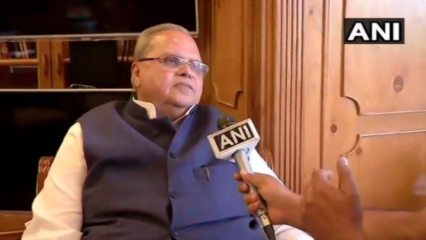 उमर अब्दुल्ला के हमले पर बोले सत्यपाल मलिक, न मेरे पास दादा-बाप का नाम है, न रुपया है