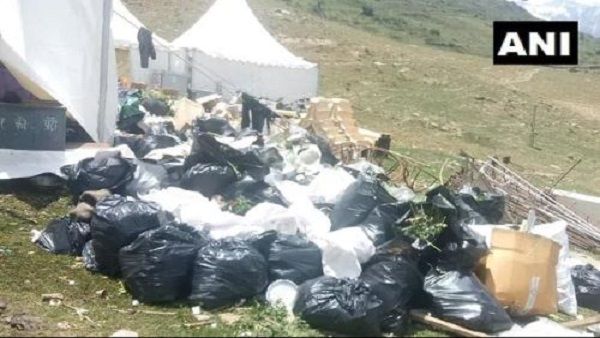 200 करोड़ की शाही शादी के बाद गुप्ता ब्रदर्स पर 2.5 लाख रुपए का जुर्माना, जानिए क्या है वजह
