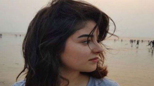तो क्या हैक हुआ है जायरा वसीम का सोशल मीडिया अकाउंट?