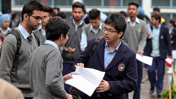 SC/ST छात्रों को बड़ी राहत,नहीं देनी होगी CBSE की बढ़ी हुई परीक्षा फीस