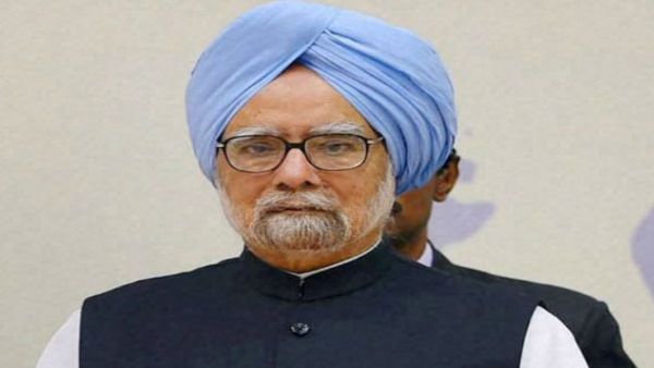 मनमोहन सिंह स्टैडिंग पैनल से बाहर, राहुल को डिफेंस में मिली जगह