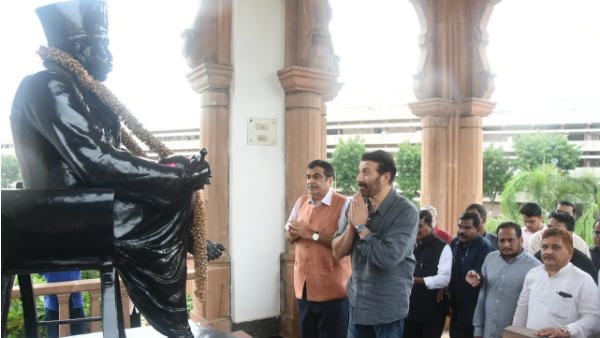 RSS मुख्यालय पहुंचकर सनी देओल ने लगाया नारा, हिंदुस्तान जिंदाबाद है और ......रहेगा