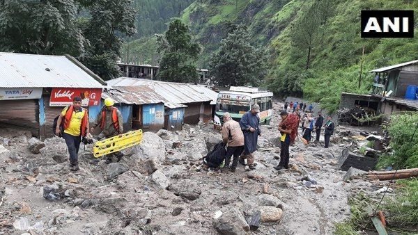 उत्तराखंड: उत्तरकाशी में बादल फटने से 17 लोगों की मौत, कई घर जमींदोज, 22 लापता