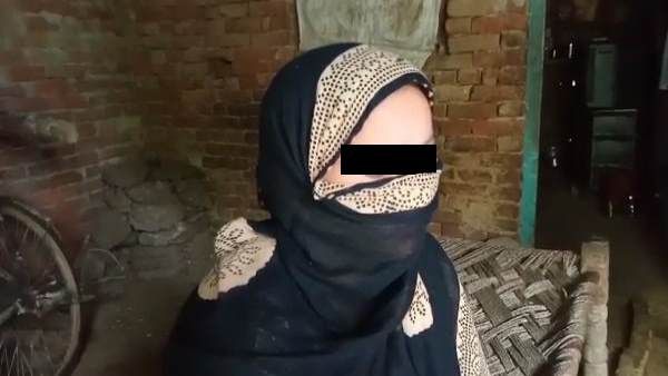 बीवी से 'धंधा' करवाने के लिए शौहर घर लाया ग्राहक, संबंध बनाने से मना किया तो दे दिया तीन तलाक