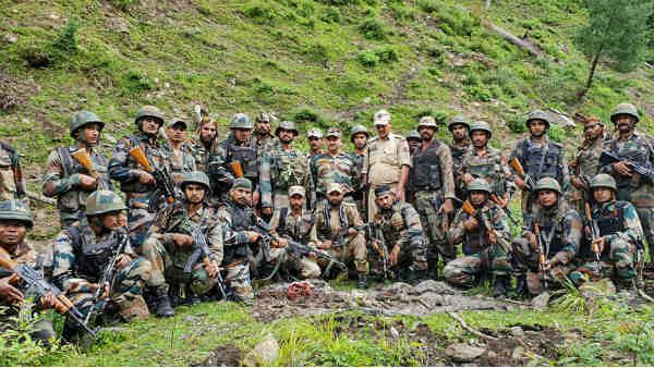 J&K:पाकिस्तान को अब Made in India हथियारों से ही निपटाना चाहती है सेना