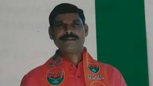 Bar dancer के साथ ठुमके वाला विडियो हुआ वायरल तो BJP विधायक ने किया मुकदमा, देखें video