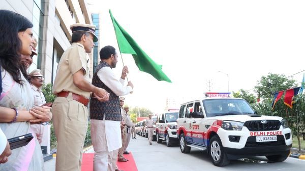 Must Read: दिल्ली में इमरजेंसी के लिए अब 100 नहीं बल्कि डायल करें सिर्फ ये नंबर