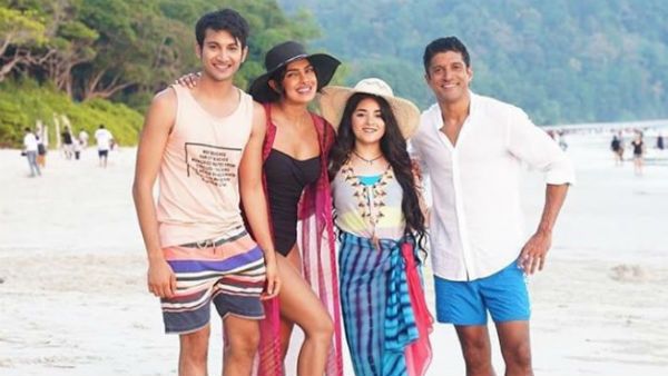 धर्म के नाम पर बॉलीवुड छोड़ने वाली जायरा वसीम को स्विमिंग सूट में देखकर भड़के लोग, पूछा ये सवाल