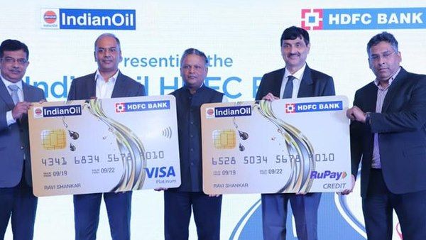 HDFC बैंक और IOC ने लॉन्‍च किया फ्यूल क्रेडिट कार्ड, मिलेगा 50 लीटर ईंधन फ्री