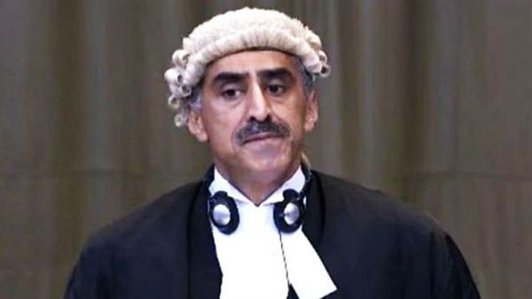 पीएम इमरान को पाकिस्‍तान के वकील ने बताई हकीकत, ICJ में उठाने लायक नहीं है कश्‍मीर मसला 