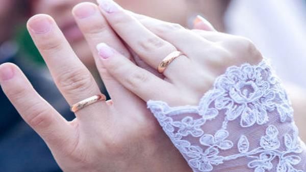 परिवार के 11 लोगों ने एक-दूसरे से की 23 बार शादी और फिर लिया तलाक, जानिए क्या थी वजह