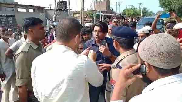 गाड़ी के कागज मांगने पर सपा विधायक नाहिद हसन ने SDM और CO से की अभद्रता, मुकदमा दर्ज