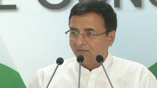 कांग्रेस के राष्ट्रीय प्रवक्ता रणदीप सुरजेवाला के खिलाफ कोर्ट ने जारी किया वारंट