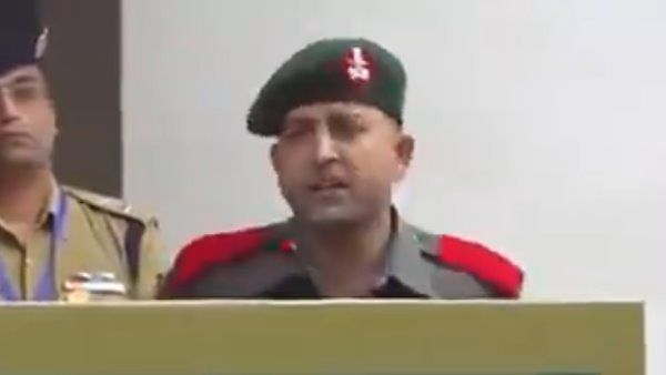 CRPF की लेडी कांस्टेबल को असम राइफल्स के जवान का जवाब, ‘बहादुरी मारने में नहीं बचाने में'