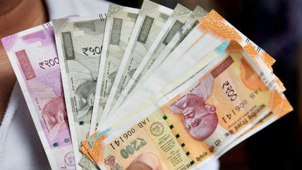 मोदी सरकार में सबसे निचले स्तर पर पहुंचा उपभोक्ताओं का भरोसा- RBI की रिपोर्ट