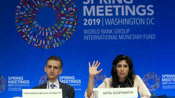 IMF की चीफ इकोनॉमिस्‍ट गीता गोपीनाथ ने देश की अर्थव्‍यवस्‍था के लिए दिए दो सुझाव