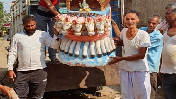 7 पीढ़ियों के मोक्ष के लिए 7 बीघा जमीन दान कर खर्च किए 21 लाख रुपए, खुद रहते हैं कच्चे घर में