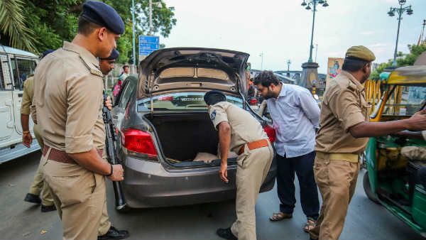 अयोध्या विवाद पर सुप्रीम कोर्ट के फैसले से पहले पाक आतंकी घुसे यूपी में: खुफिया इनपुट