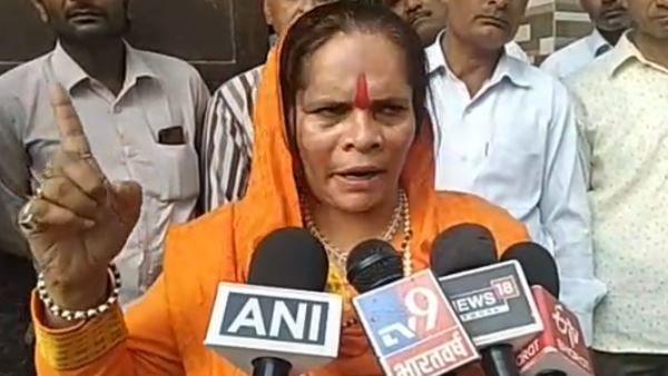 साध्वी प्राची के विवादित बोल, कहा- मिनी पाकिस्तान बनता जा रहा है पश्चिमी यूपी