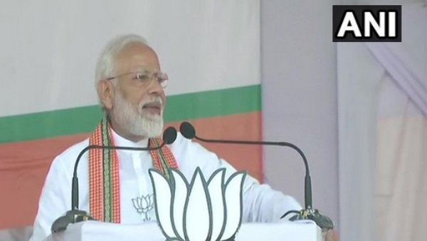 पीएम मोदी ने कहा- महाराष्ट्र के सपूतों ने कश्मीर के लिए बलिदान दिया, जो ऐसा नहीं सोचते वो 'डूब मरें'