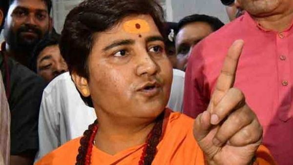कमलेश तिवारी की मौत पर साध्वी प्रज्ञा का विवादित बयान, हमले को बताया- हिंदुत्व के लिए बड़ा आघात