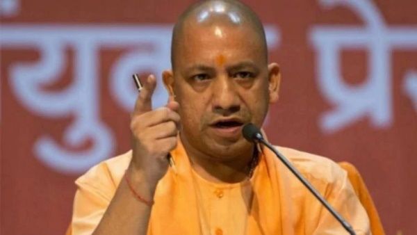 योगी सरकार का फरमान: अमिताभ ठाकुर समेत दो IPS और 17 PPS अधिकारियों को जबरन किया जाएगा रिटायर