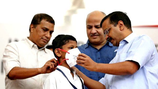 दिल्ली की हवा में जहर है, तो 5 साल में केजरीवाल ने क्यों कुछ नहीं किया?