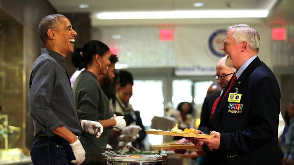 फेक है यह बराक ओबामा का यह वीडियो, होटल में जॉब नहीं करते पूर्व राष्‍ट्रपति