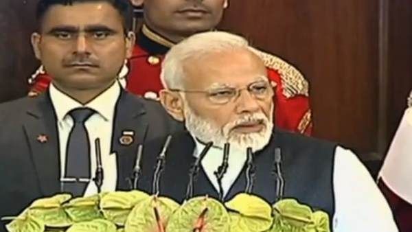 constitution day: प्रधानमंत्री ने कहा- संविधान ने देश की एकता और अखंडता को सर्वोच्च रखा