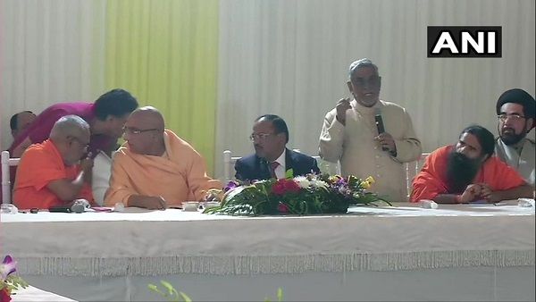 अयोध्या पर फैसले के बाद सभी धर्मों के धर्मगुरुओं की NSA डोवाल के साथ हुई बैठक