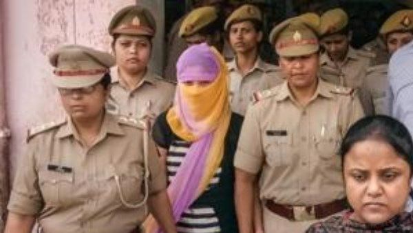 चिन्मयानंद केसः पीड़ित छात्रा को 5 करोड़ की फिरौती मामले में इलाहाबाद हाईकोर्ट से मिली जमानत