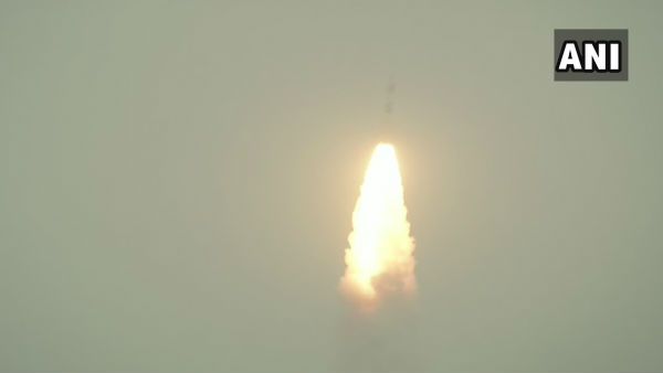 ISRO ने सफलता पूर्वक लॉन्‍च किया कार्टोसैट-3 सैटेलाइट, सेना को करेगा बड़ी मदद