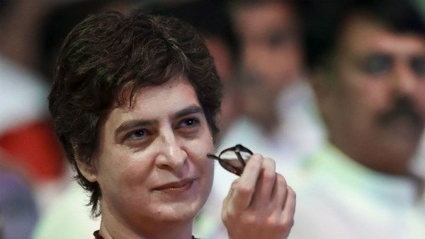 झारखंड विधानसभा चुनाव 2019: कांग्रेस को प्रियंका पर नहीं रहा भरोसा ? स्टार प्रचारकों की लिस्ट से गायब