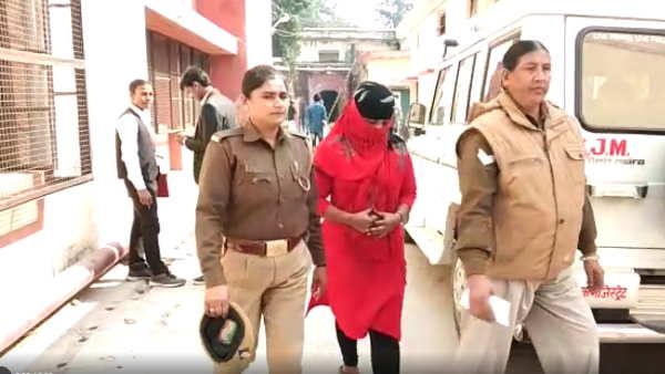 स्वामी चिन्मयानंद केसः आरोपी छात्रा की कोर्ट में हुई पेशी, 3 दिसंबर को होगी अगली सुनवाई