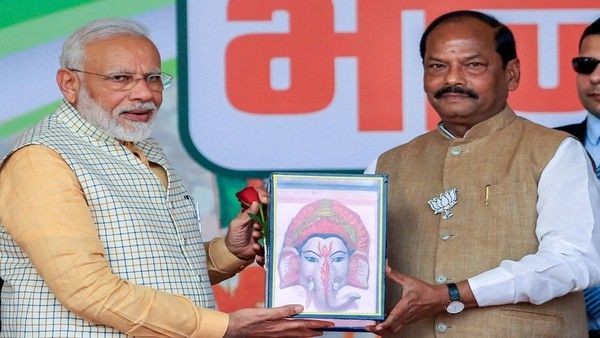 झारखंड: जमेशदपुर की रैली में बोले पीएम, मोदी सिर्फ और सिर्फ कमल का फूल ही लेकर आता है