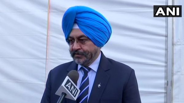 IAF का नेटवर्क सिस्टम पाकिस्तान से कहीं बेहतर, जेट के इंटर लिंक्ड न होने की बात झूठी: बीएस धनोआ