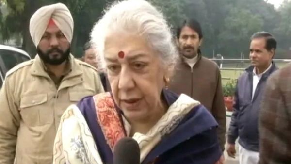 कांग्रेस नेता अंबिका सोनी ने बीजेपी पर कसा तंज, बोलीं- 'उनके तो अपने ही साथ छोड़ रहे हैं'