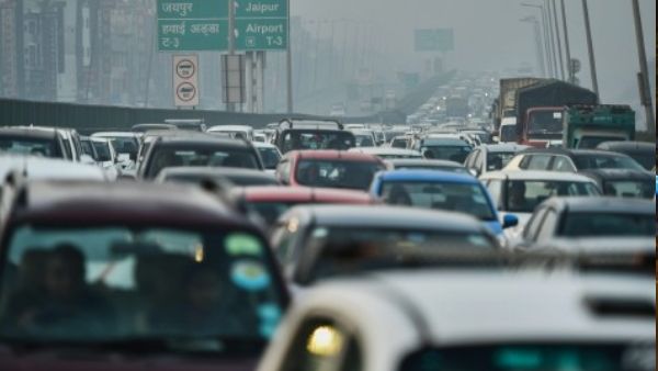 CAA Protest: 15 दिसंबर से बंद है दिल्ली जाने वाली ये सड़क, ट्रैफिक पुलिस ने दी जरूरी जानकारी