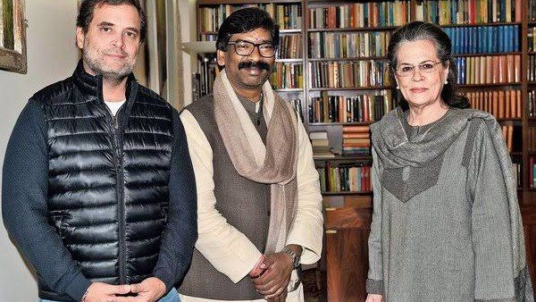 झारखंड : कौन बनेगा डिप्टी सीएम, कौन स्पीकर ? सत्ता में अधिक हिस्सेदारी के लिए कांग्रेस की प्रेशर पॉलिटिक्स