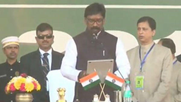 झारखंड में सोरेन सरकार, राज्य के 11वें मुख्यमंत्री बने हेमंत, बने दूसरी बार सीएम