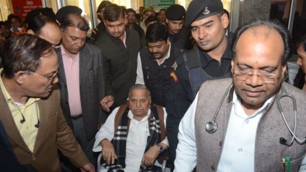 मुलायम सिंह यादव की बिगड़ी तबीयत, नाक से ब्लड आने के बाद ले जाया गया अस्पताल