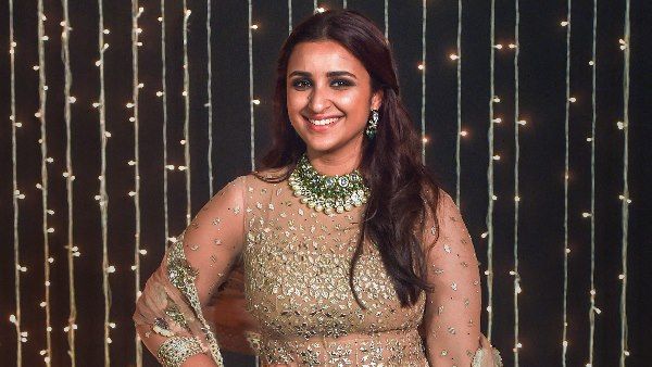 CAA का विरोध करना परिणिति चोपड़ा को पड़ा भारी, इस पद से हटाई गईं