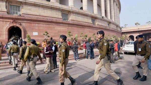 संसद हमले को हुए 18 साल, आज से 6 साल पहले फांसी पर लटकाया गया था दोषी