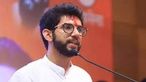 ठाकरे सरकार ने बदला फडणवीस का फैसला,अब मुंबई में 24x7 खुलेंगे पब और मॉल्स
