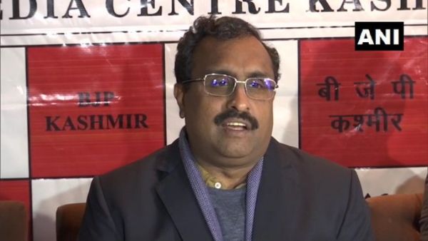 बीजेपी नेता राम माधव बोले- कश्मीर में बहाल हो रही इंटरनेट सेवाएं, नेताओं को भी किया जा रहा रिहा