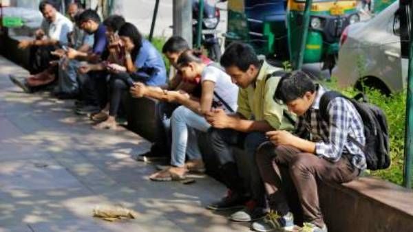 जानिए, क्यों खत्म कर दी गई प्रीपेड मोबाइल नंबरों की लाइफटाइम इनकमिंग?