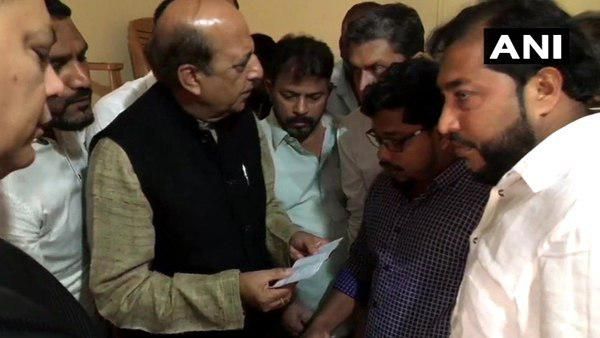 CAA Protest: मंगलुरू हिंसा में जान गवांने वाले एक मृतक के परिवार को TMC ने दिए 5 लाख रुपए